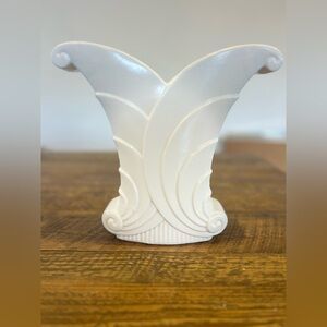 Vintage Abingdon Art Deco Vase USA Pottery Ceramic Flower White